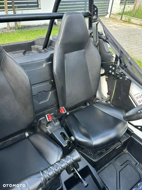 Polaris RZR - 6