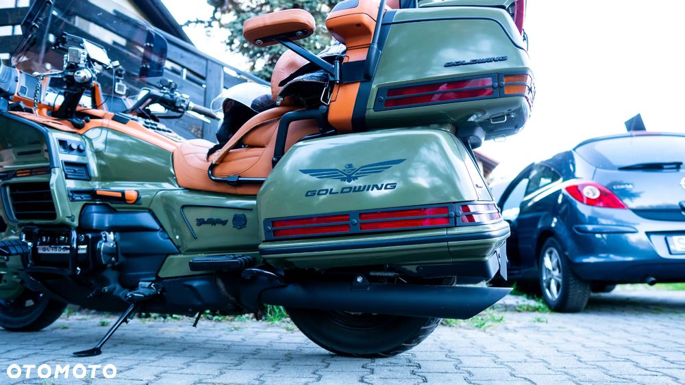Honda GL - 27