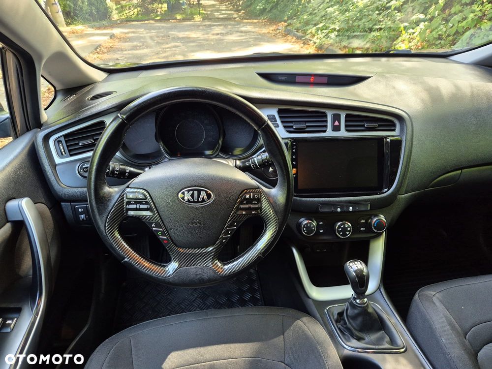 Kia Ceed 1.6 GDI M - 22