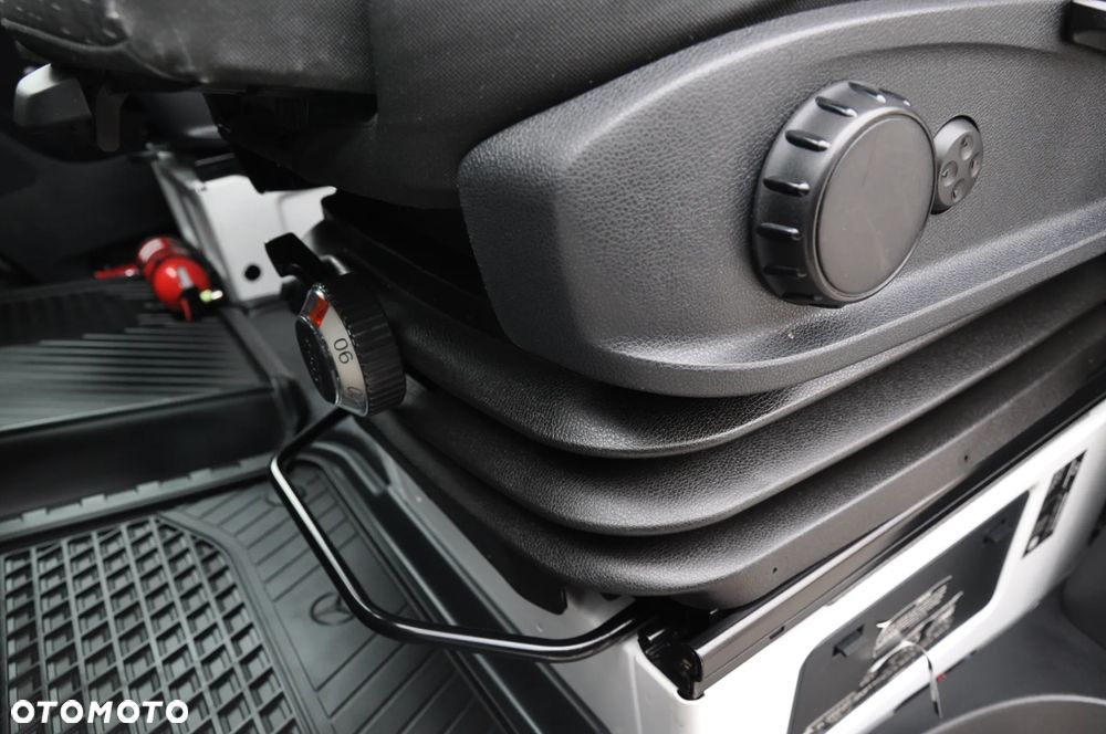 Mercedes-Benz Sprinter - 36