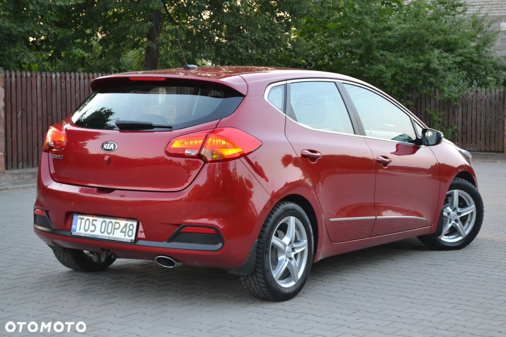 Kia Ceed 1.6 GDI Platinum Edition - 30
