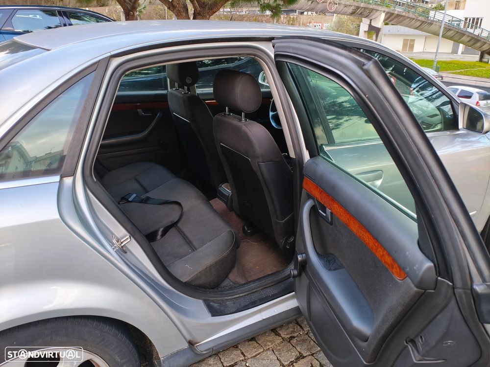 Audi A4 1.9 TDI m5 - 3