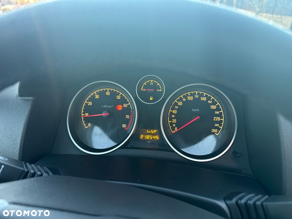 Opel Astra 1.6 Style - 9