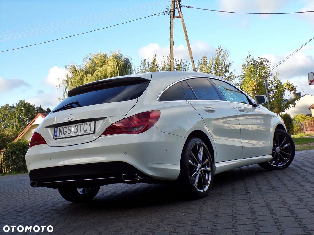 Mercedes-Benz CLA 180 UrbanStyle Edition - 2