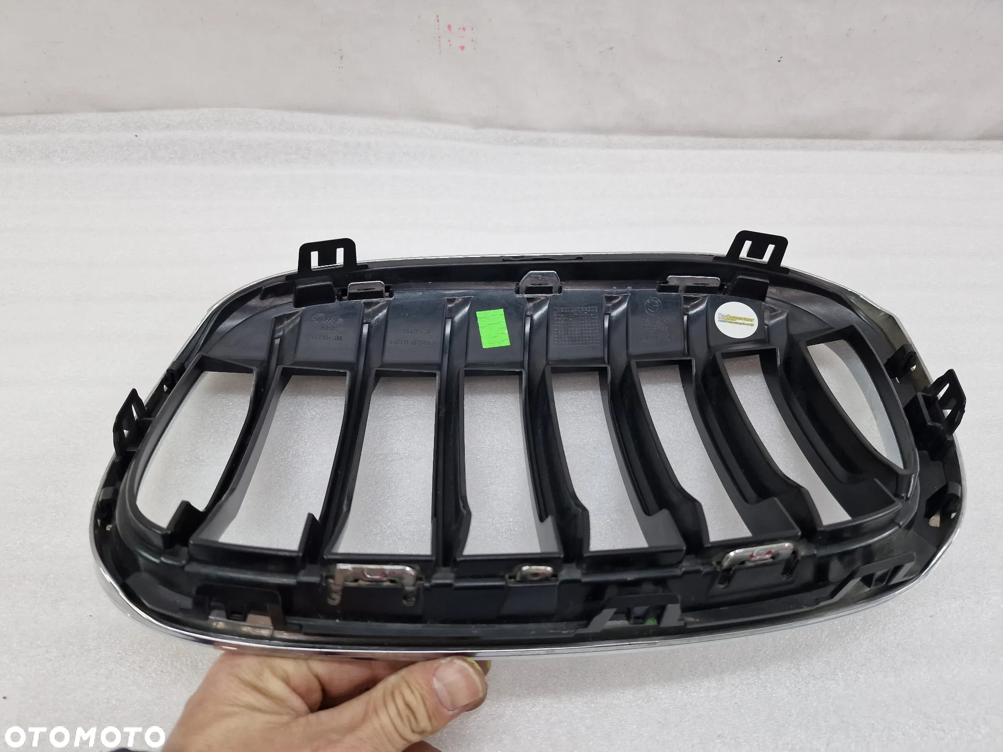 BMW X1 F48 15- PRAWA NERKA / ATRAPA / GRILL PRZEDNI PRZÓD X-LINE SATYNA ŁADNY , NR 7354824 / 7383366 , NR AUKCJI GL690 - 10