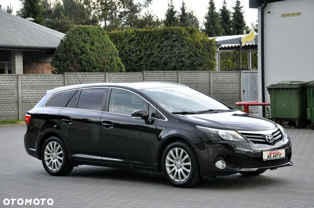Toyota Avensis 1.8 Executive - 26