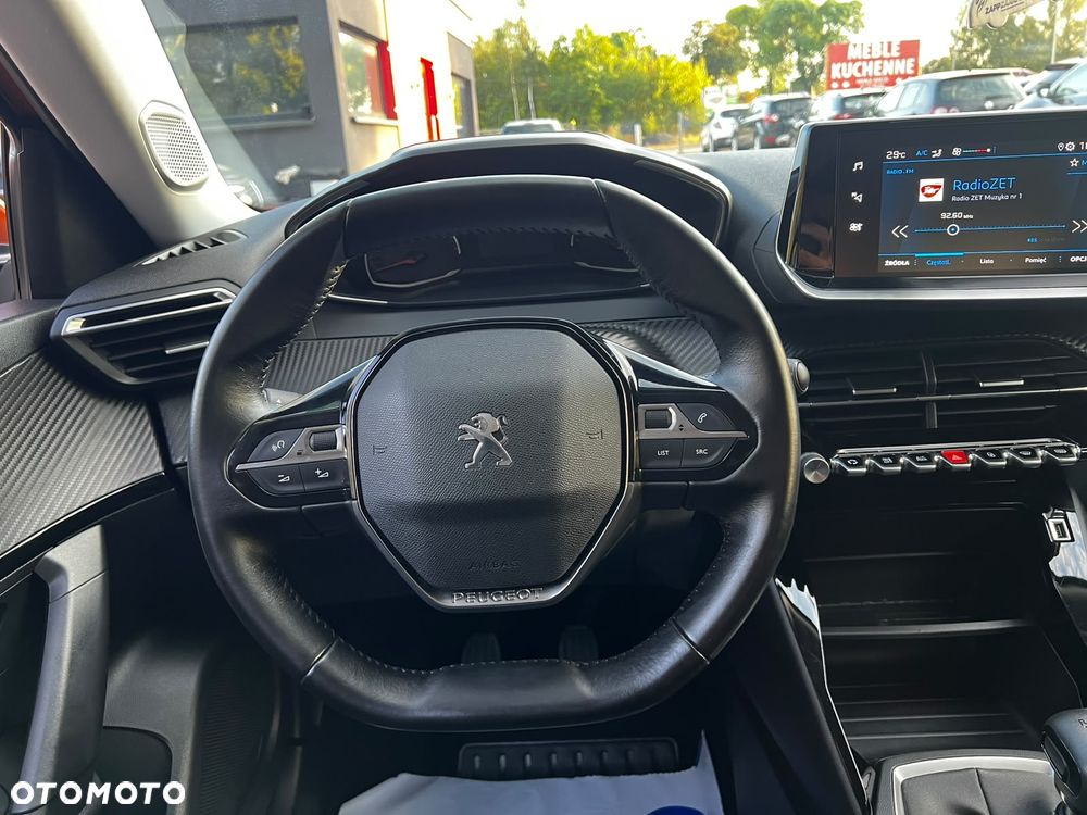 Peugeot 2008 PureTech 130 Allure - 10