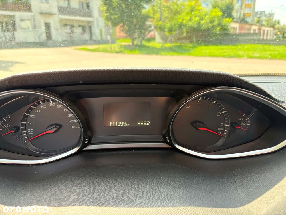Peugeot 308 1.2 PureTech Style S&S - 6