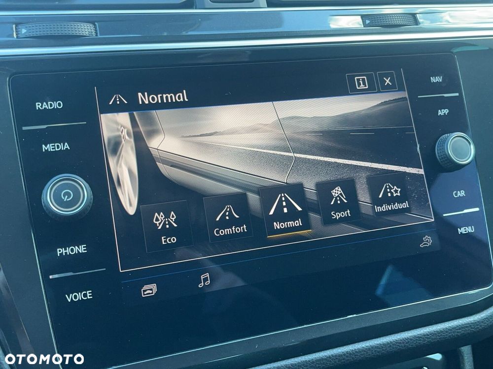 Volkswagen Tiguan - 34