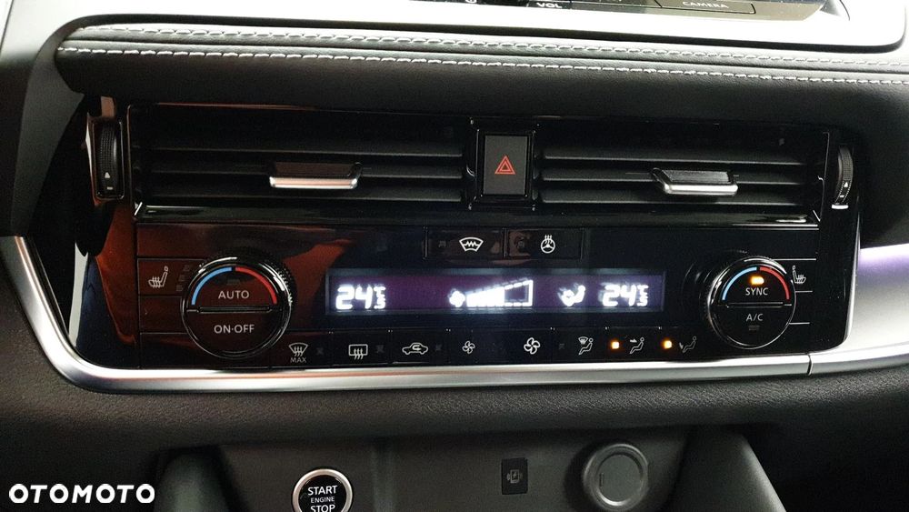 Nissan Qashqai 1.3 DIG-T mHEV N-Connecta - 16