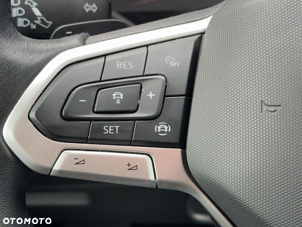 Volkswagen Tiguan - 17