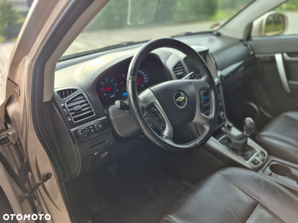 Chevrolet Captiva 2.2 TD AWD LTZ - 16
