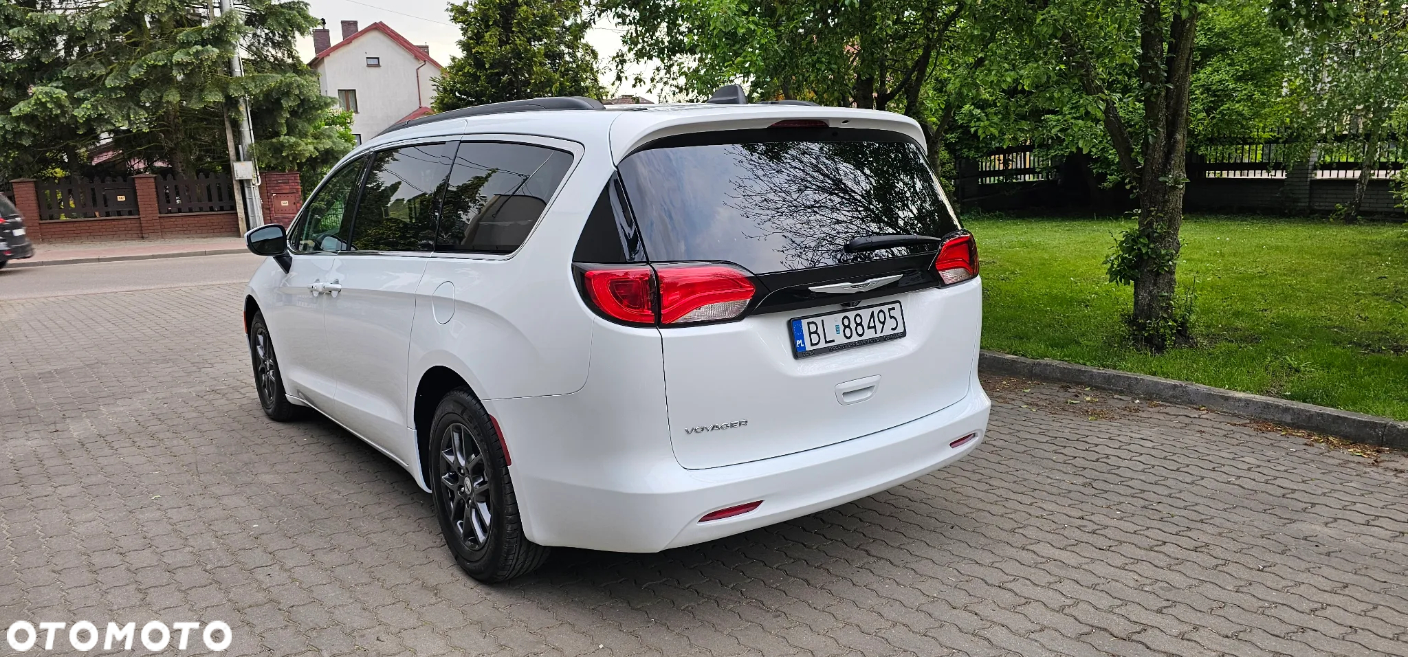 Chrysler Pacifica - 5