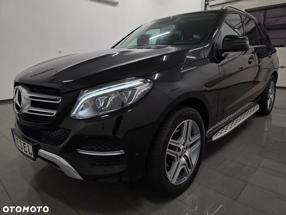 Mercedes-Benz GLE 250 d 4Matic 9G-TRONIC AMG Line - 2