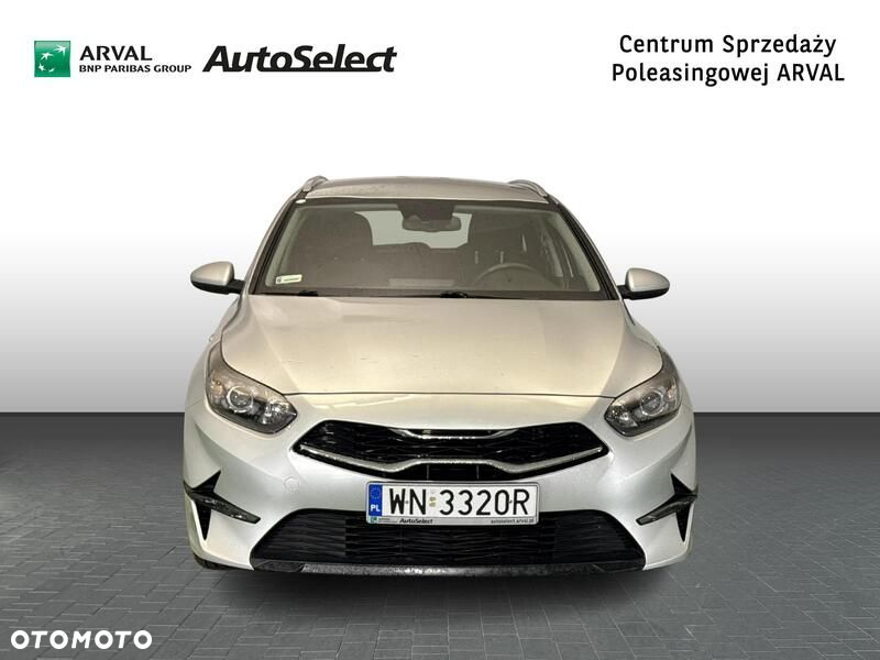 Kia Ceed - 9