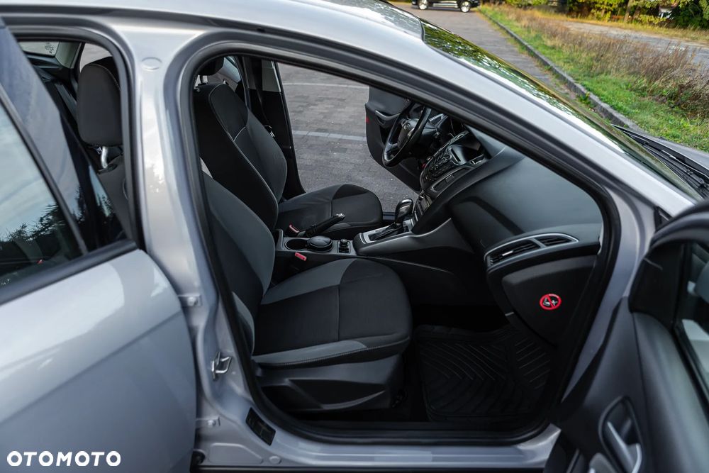 Ford Focus - 27