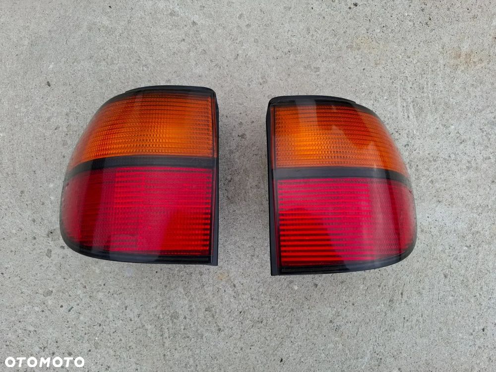 Lampa Tył Tylna Lewa/Prawa w Błotnik VW Sharan Mk1 Przed-Lift