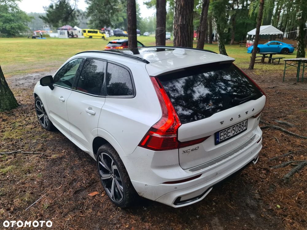 Volvo XC 60 B5 B AWD Ultimate Black Edition - 4