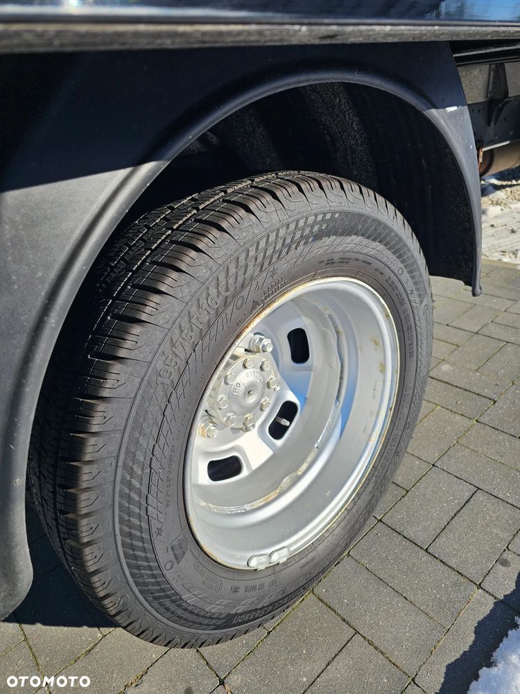 Iveco DAILY 40 C35 - 23