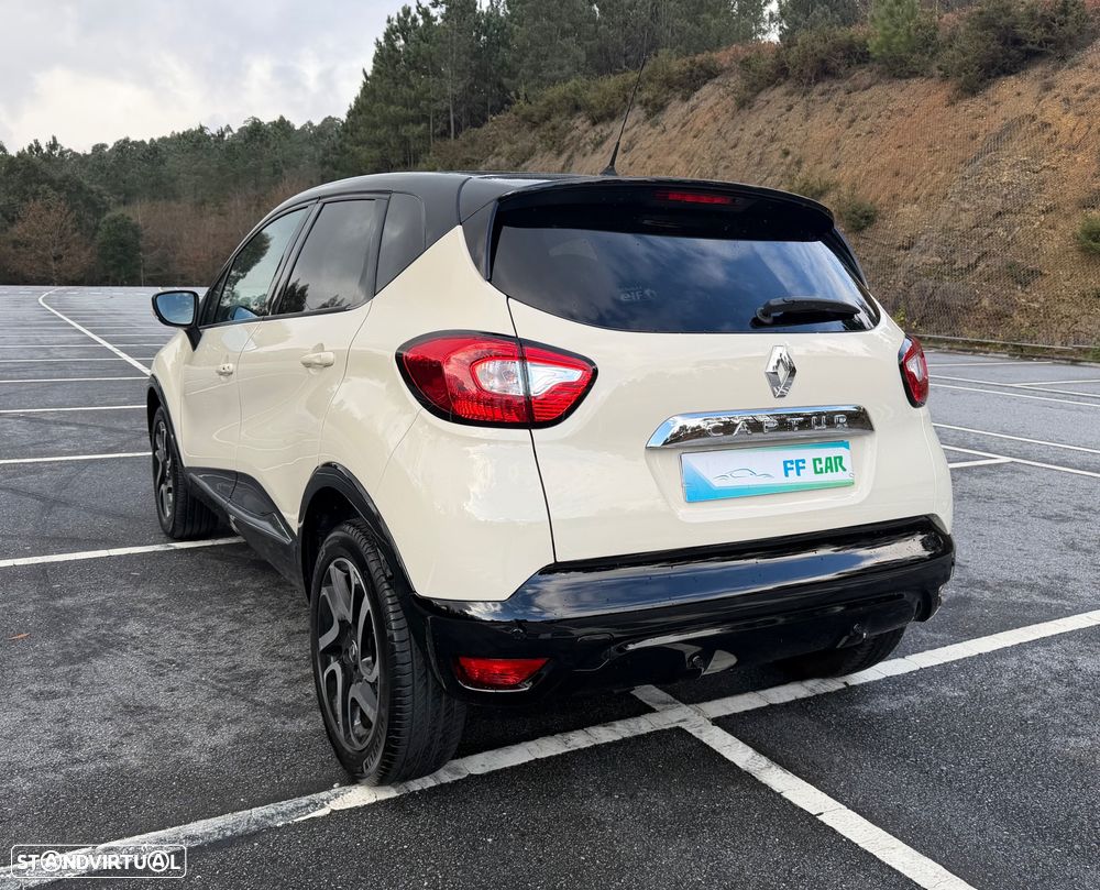 Renault Captur 0.9 TCE Exclusive - 2