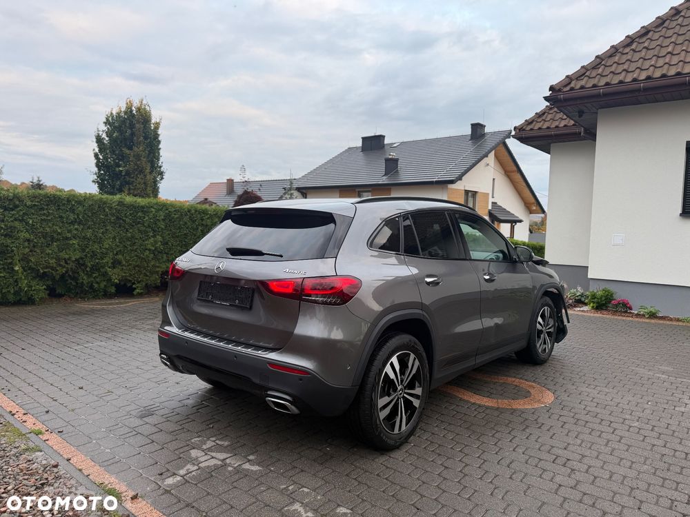Mercedes-Benz GLA - 3
