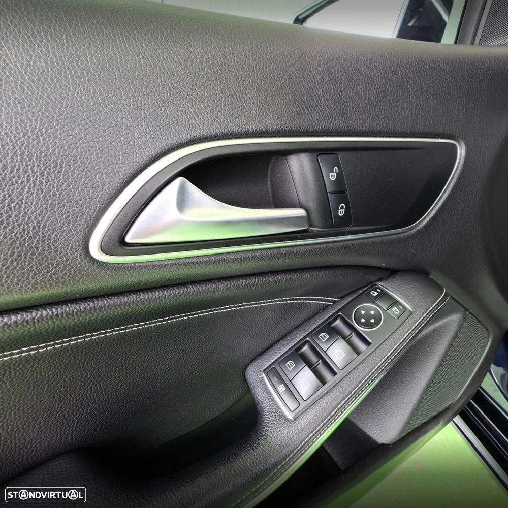 Mercedes-Benz CLA 180 d Shooting Brake - 21
