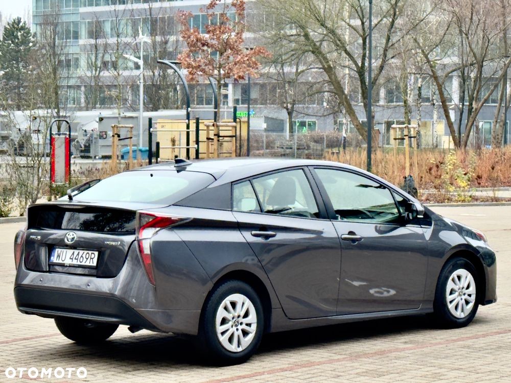 Toyota Prius 1.8 Hybrid Prestige - 6