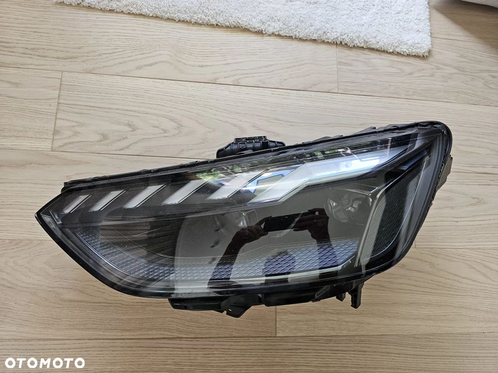Audi RS4 B9 8W Lift Matrix lampa LEWA - 1