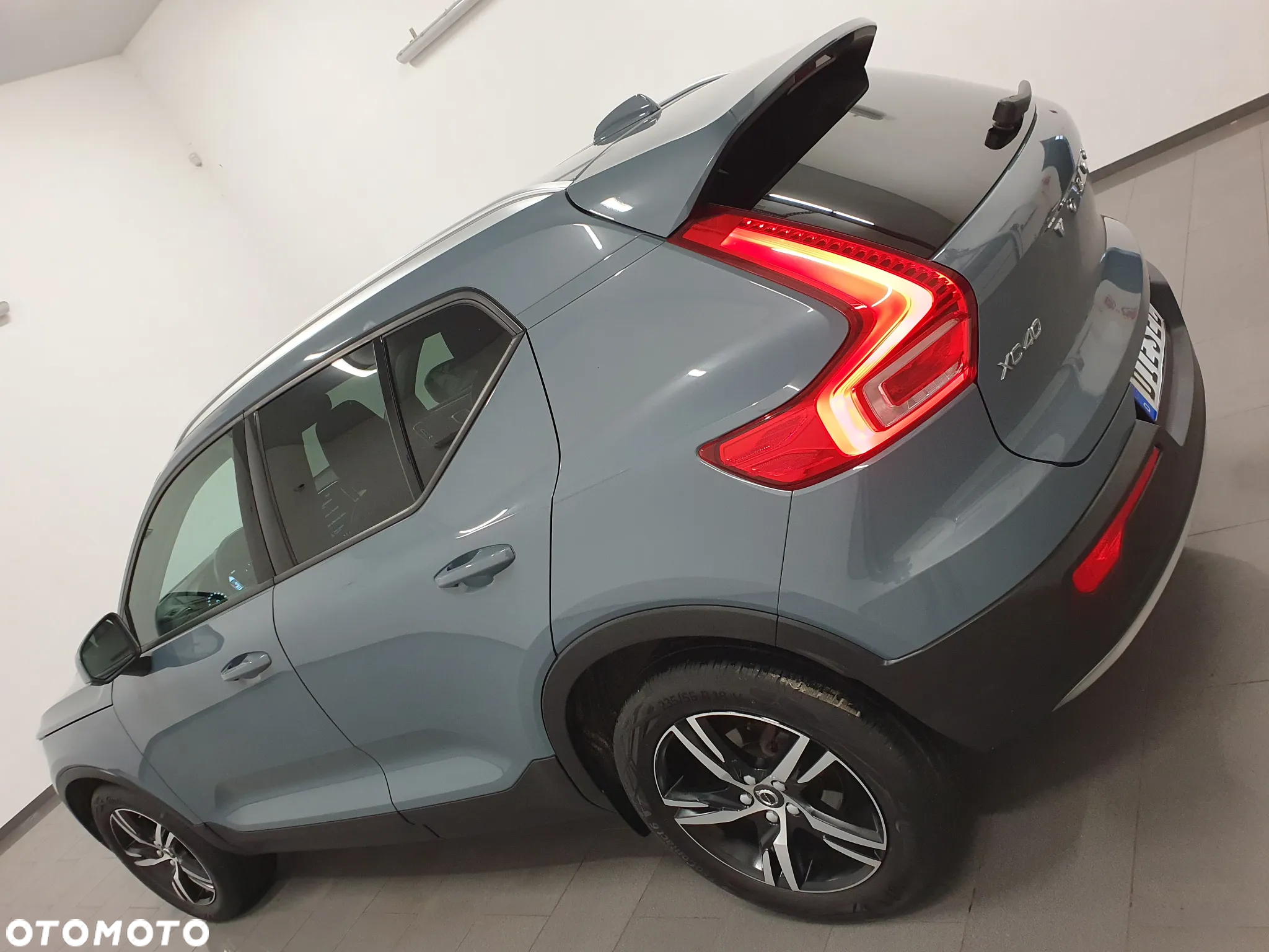 Volvo XC 40 D3 R-Design - 33