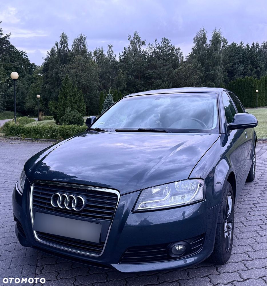 Audi A3 Sportback - 1