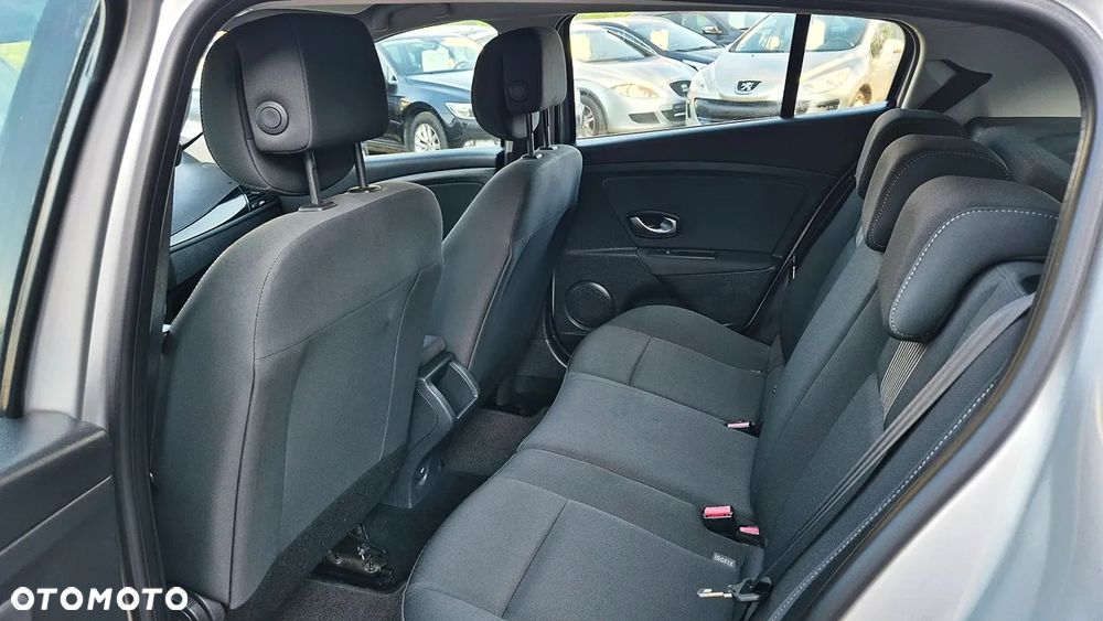 Renault Megane 1.6 16V 110 Paris Business - 33