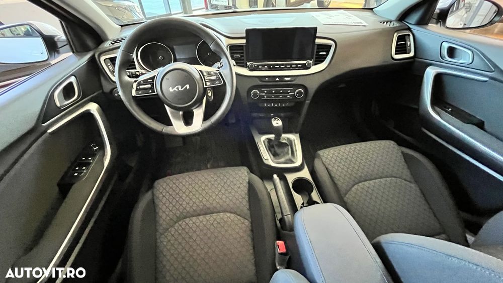 Kia Ceed 1.5 T-GDI 6MT Best - 5