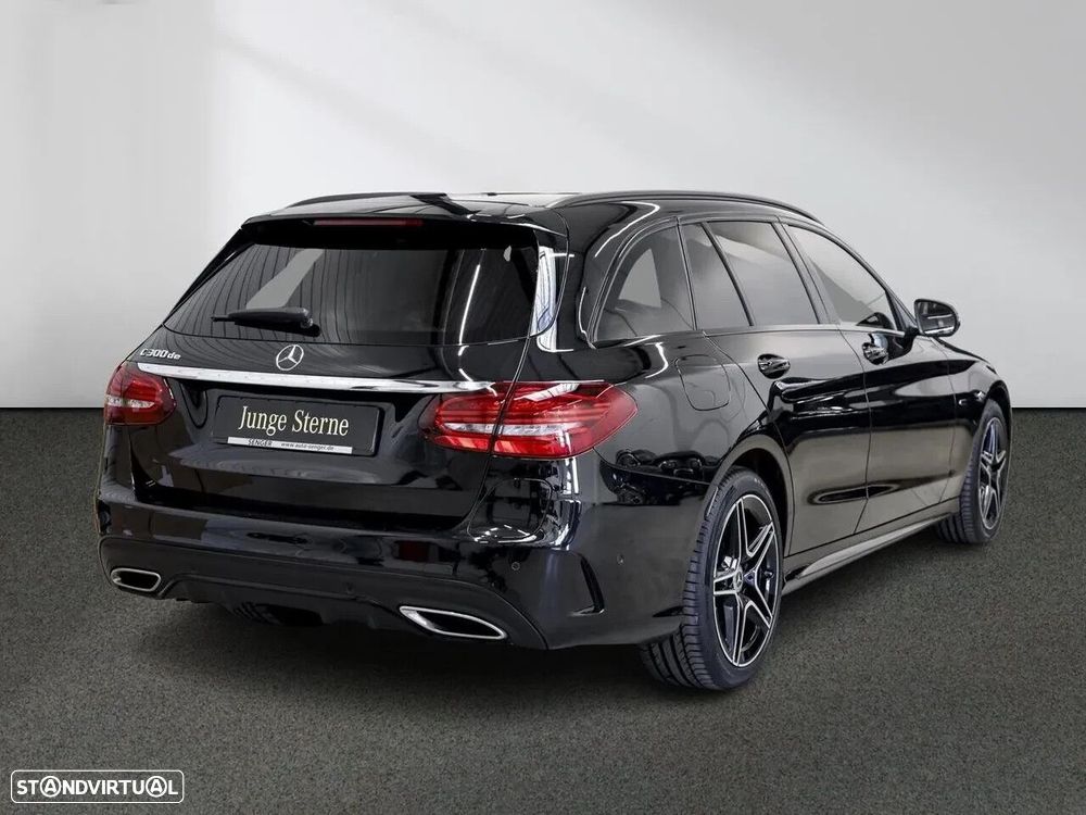 Mercedes-Benz C 300 de AMG Line - 4