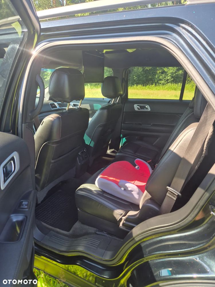 Ford Explorer - 3
