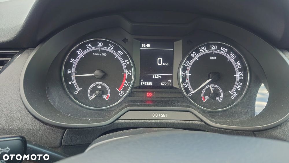 Skoda Octavia 1.6 TDI Active EU6 - 12
