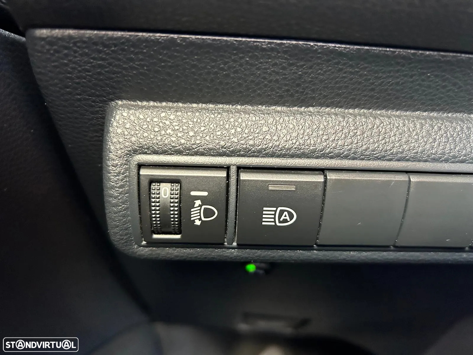 Toyota Corolla Touring Sports 1.8 Hybrid Comfort+P.Sport - 14