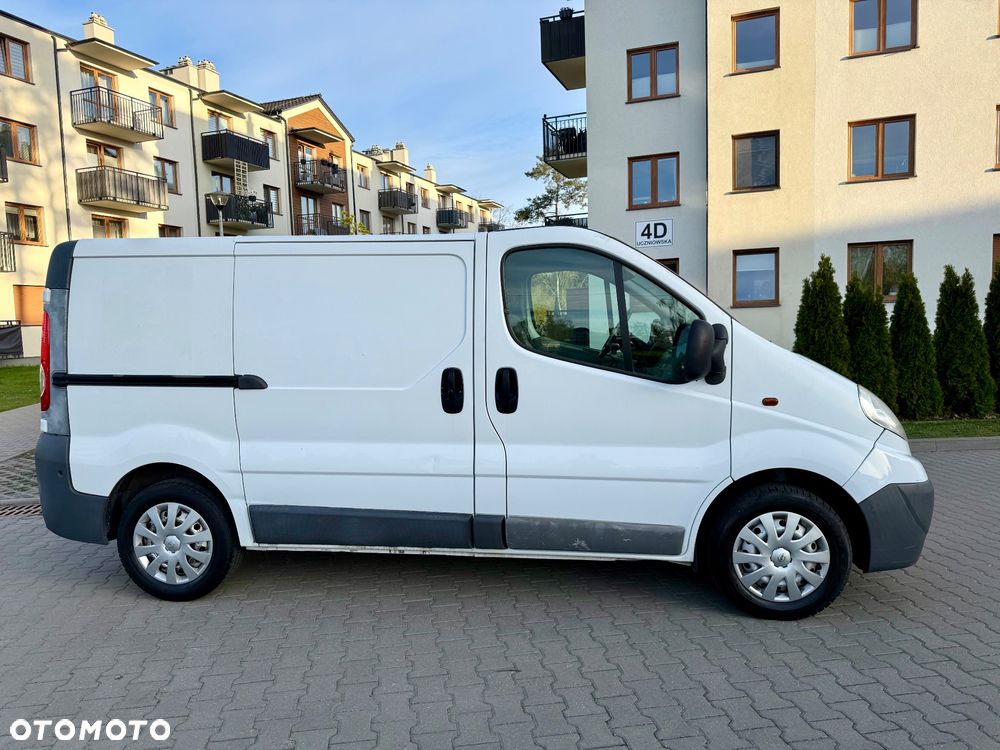 Opel Vivaro - 2