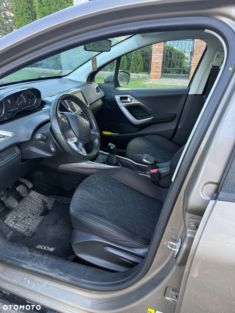 Peugeot 2008 BlueHDi 100 STOP & START Active - 5
