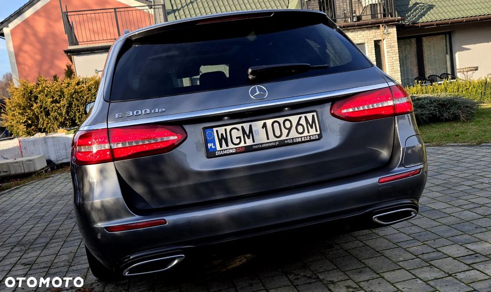 Mercedes-Benz Klasa E 220 d 9G-TRONIC - 19