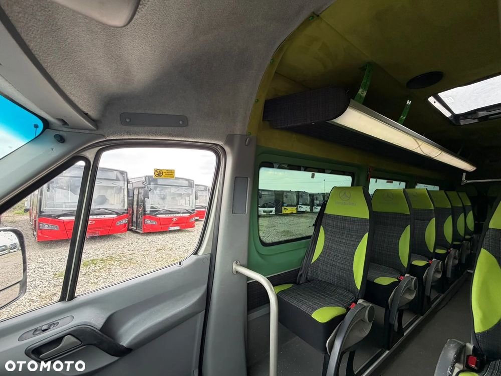 Mercedes-Benz Sprinter 519 - 22