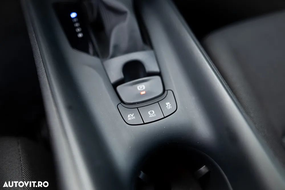 Toyota C-HR 1.8 HSD 122 CP 4x2 CVT Cult - 37