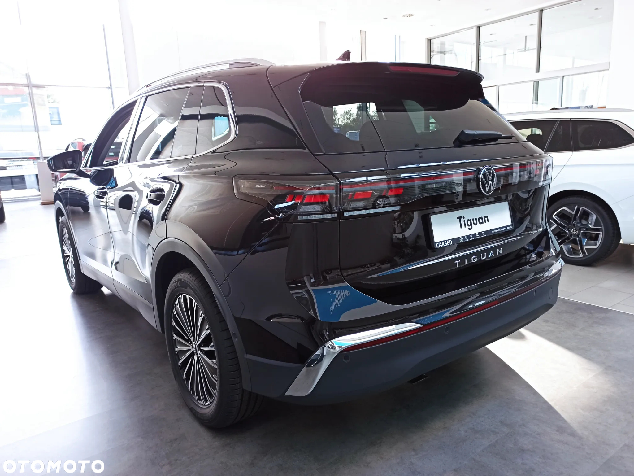 Volkswagen Tiguan 2.0 TSI 4Mot Elegance DSG - 8