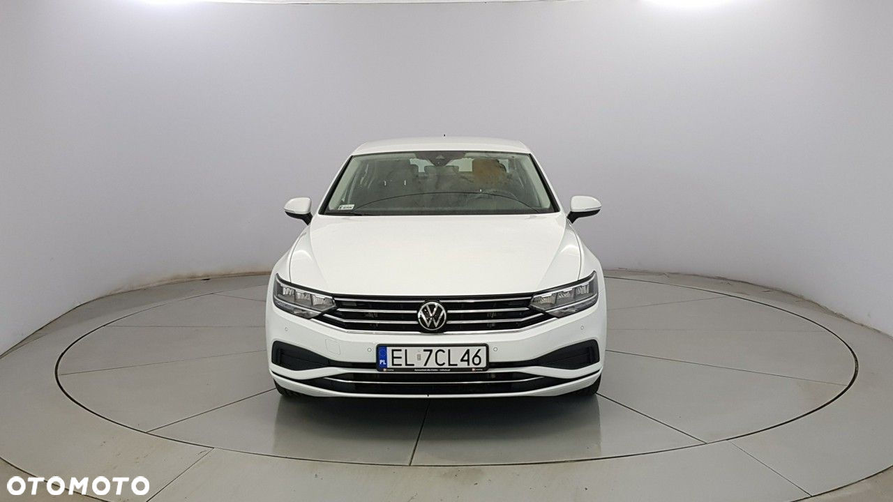 Volkswagen Passat 2.0 TSI Business DSG - 2