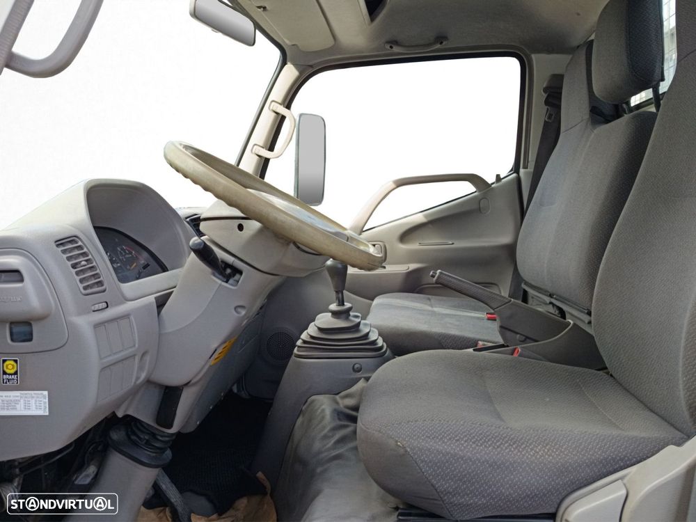 Toyota Dyna 3.0 D-4D S CS 35.23 - 13