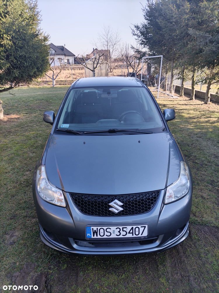 Suzuki SX4 1.6 GS / Premium - 1