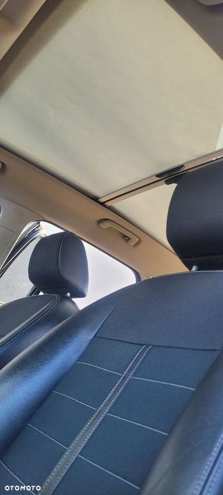 Ford Kuga 2.0 TDCi 4x4 Titanium - 4