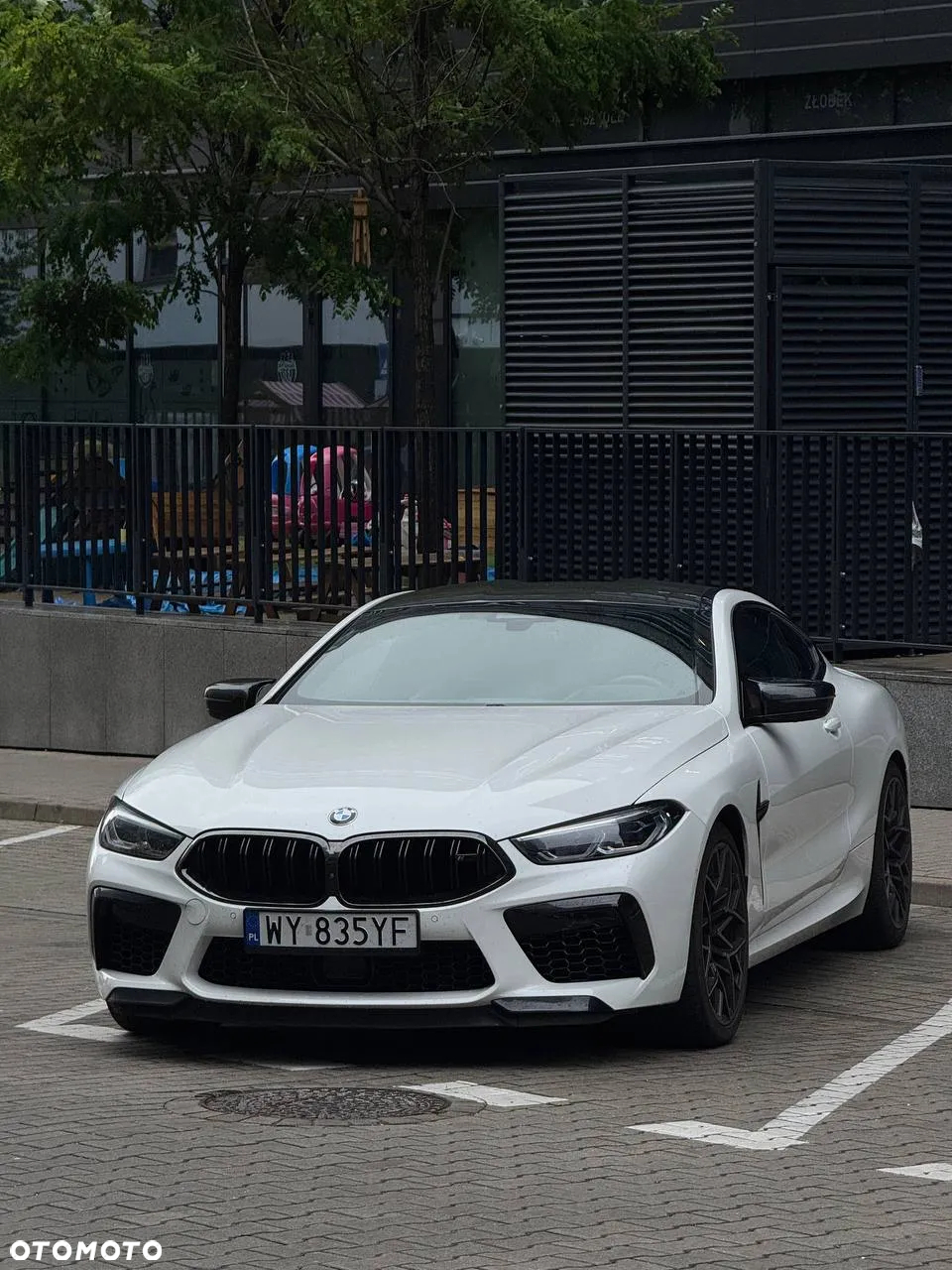BMW M8 Competition - 4