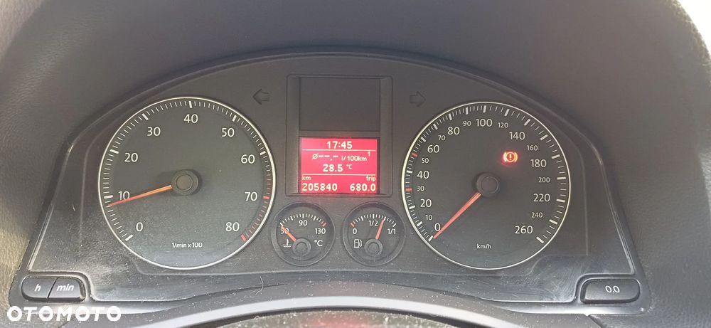 Volkswagen Golf - 6