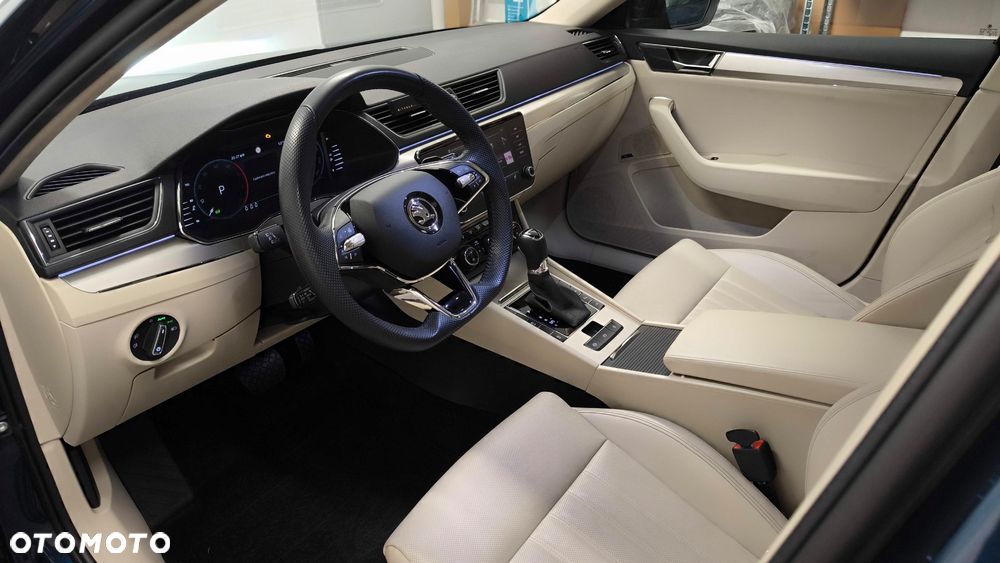Skoda Superb 2.0 TDI SCR Style DSG - 5