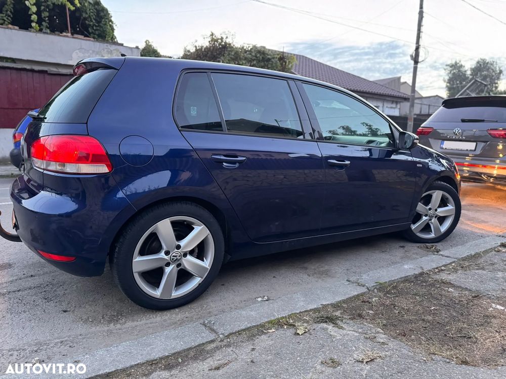 Volkswagen Golf 2.0 TDI DPF MATCH - 7